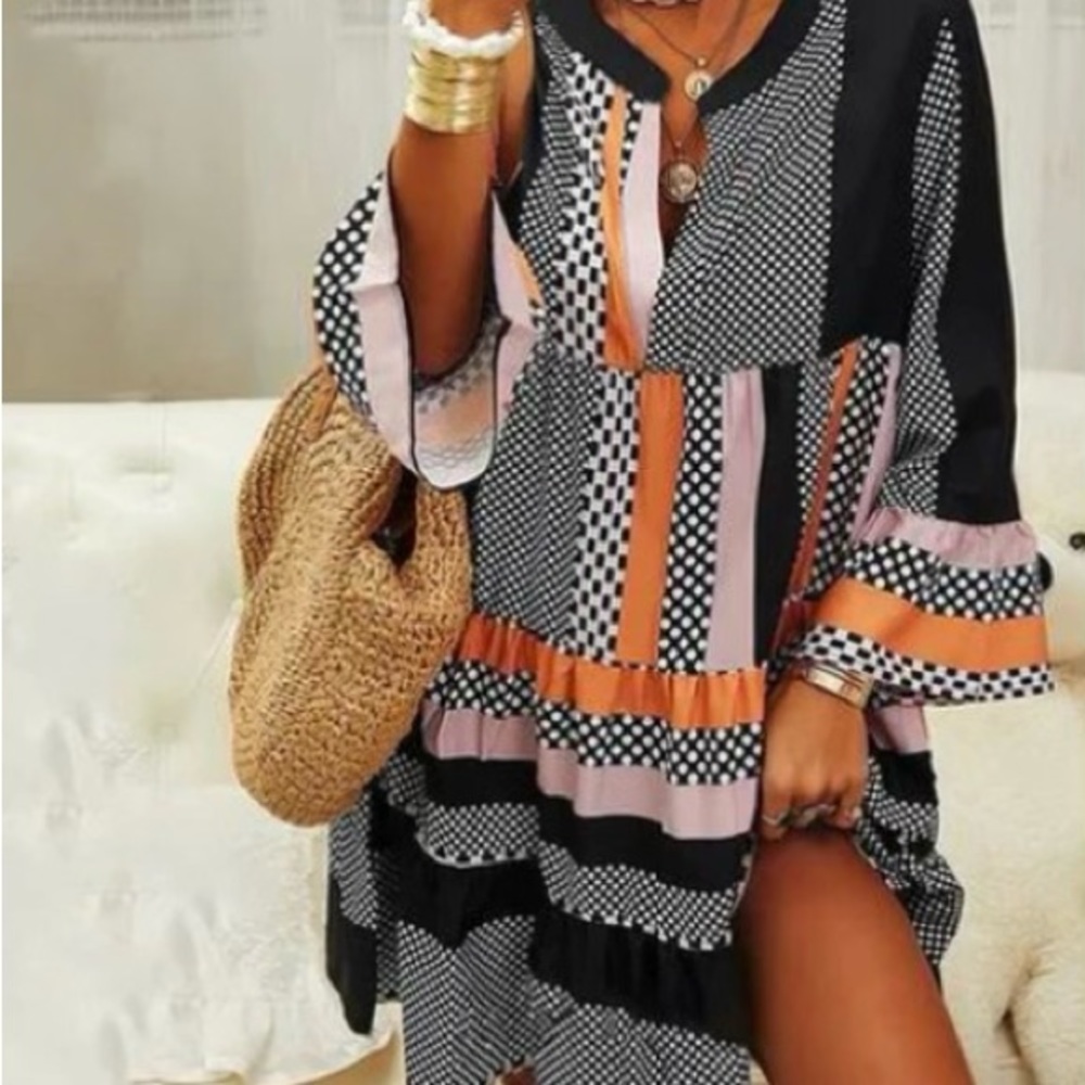 NWT! Groovy v-neck 3/4 sleeve dress